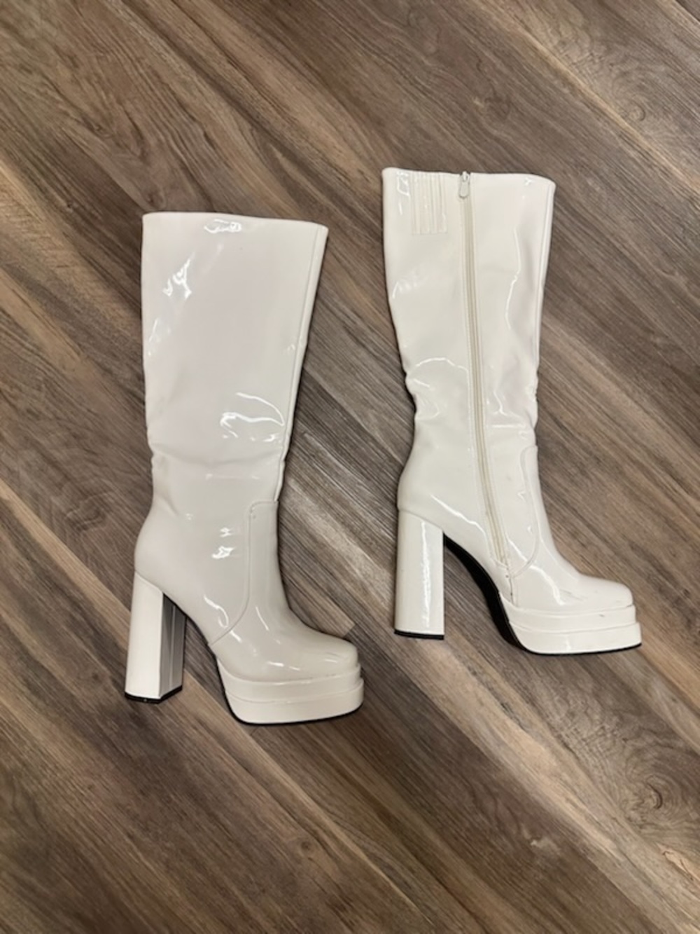 Dream Pairs White Platform Boots